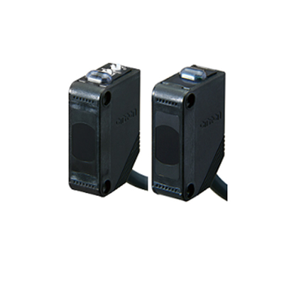 E3Z-T61 2M BY OMC Miniaturfotoelektrischer Sensor Kompaktes Design für eine einfache Integration