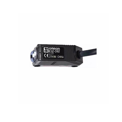 Präzision E3Z-D62 2M BY OMC Miniatur-Fotoelektrischer Sensor für die industrielle Automatisierung