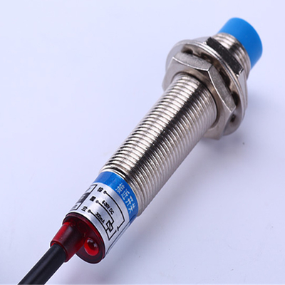 Vielseitige E2B-S08KN02-MC-B1 OMS Induktive Nähe-Sensoren für verschiedene Anwendungen