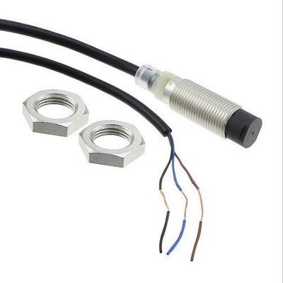 Langlebiger E2B-S08KS02-WP-B1 2M OMS-Induktivnähe-Sensor für industrielle Maschinen